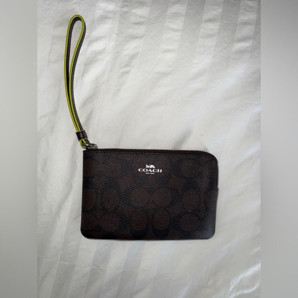 Coach Signature Canvas Wristlet Pouch *NEW*